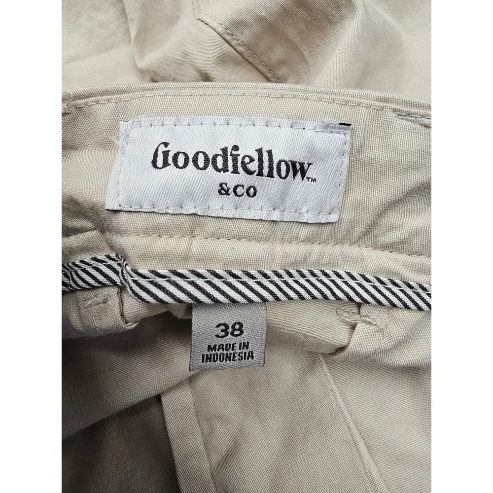 Goodfellow & Co Mens Flat-Front Shorts Beige Cotton Blend Casual Size 38